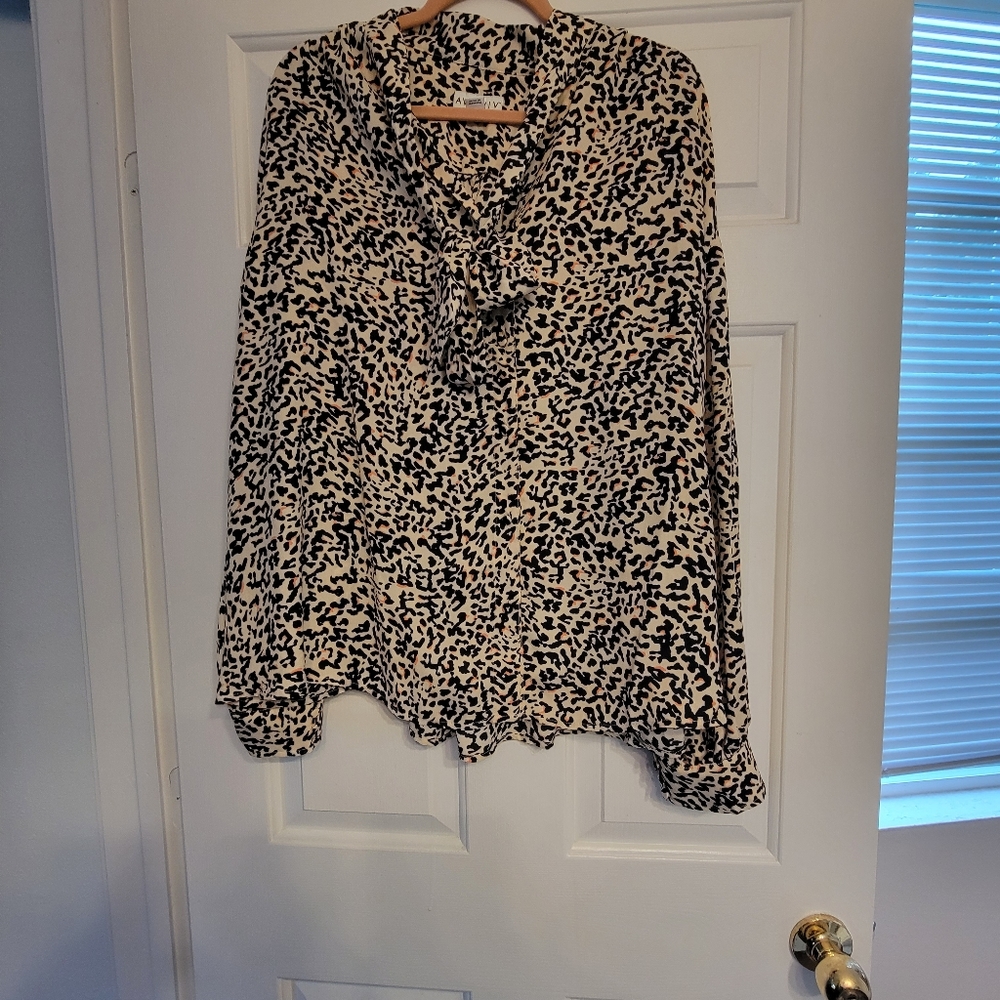 Ava and Viv plus size black and pink cheetah print neck tie blouse - Picture 4 of 4